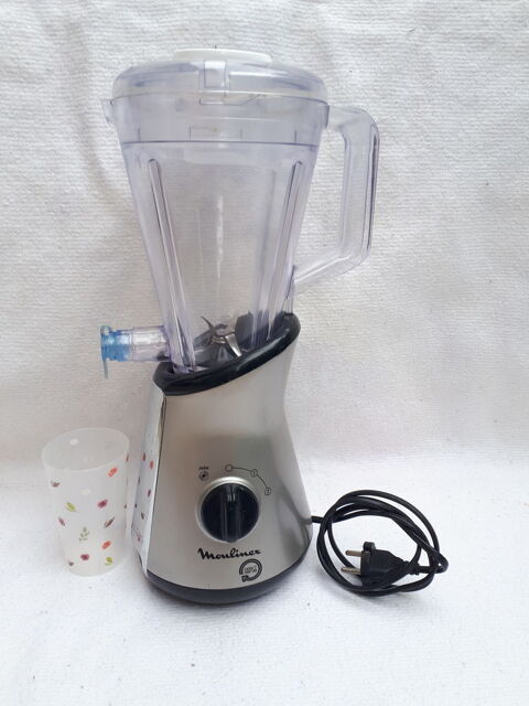 Robot blinder Moulinex + 1 verre 18 Montigny-Lencoup (77)