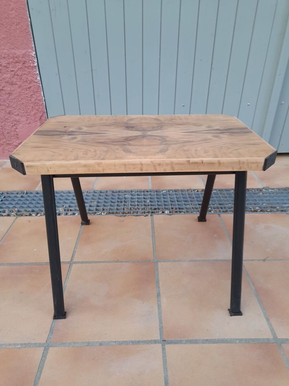 1 table basse Art d&eacute;co industriel Meubles