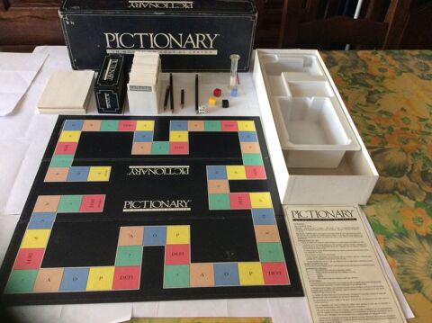 Jeu De Société Pictionary Année 1988 25 Bourg-en-Bresse (01)
