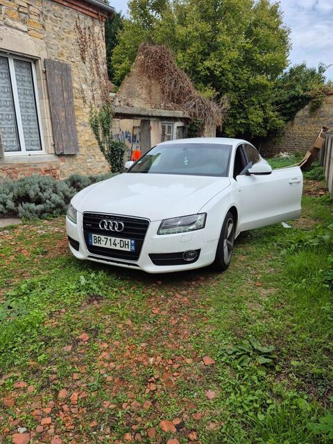 Audi a5 ou &eacute;changes contre camping-car