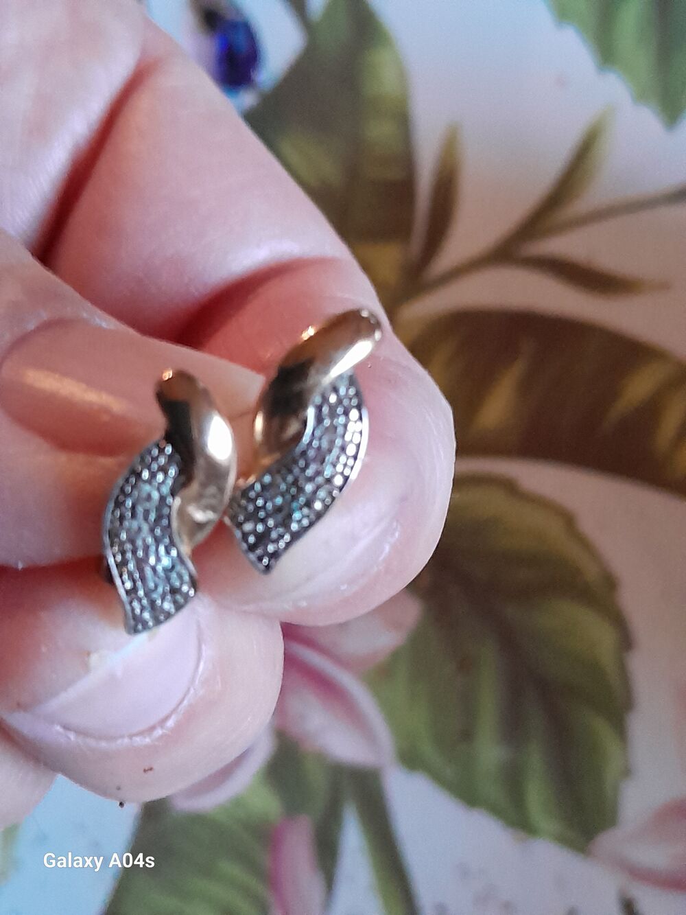 Diverses boucles d'oreilles plaqu&eacute; or argent 2 euros l'unit&eacute; Bijoux et montres