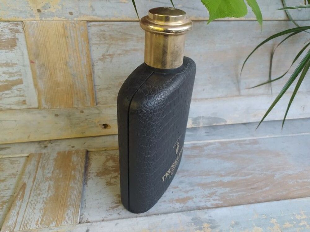 PLV Flacon Parfum Publicitaire Factice Trussardi Uomo 
