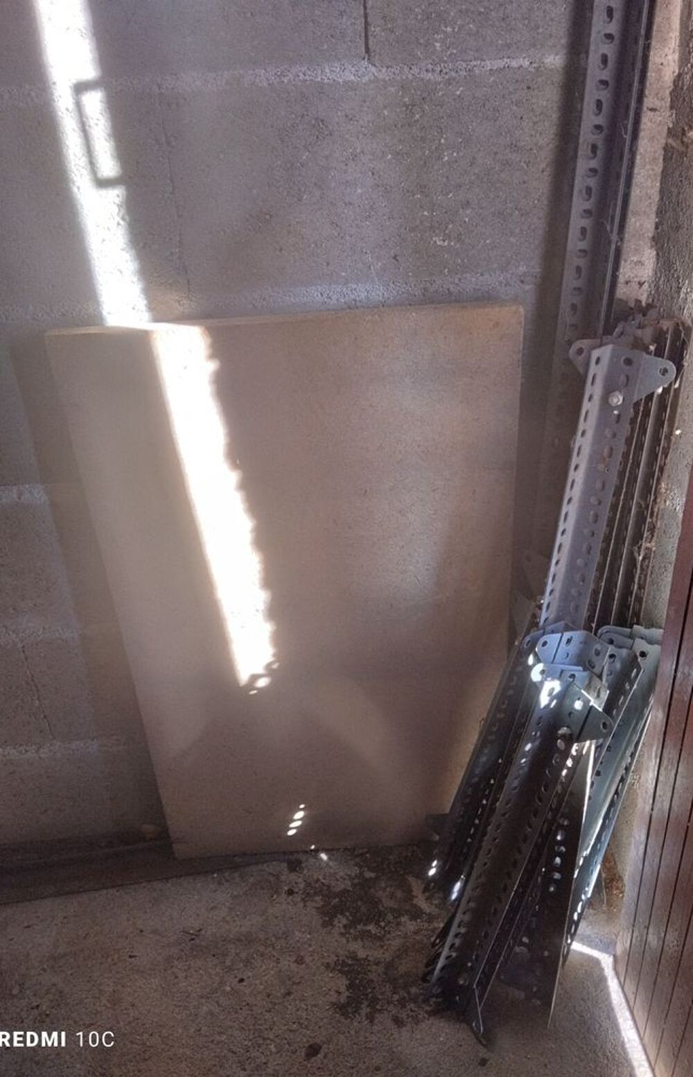 Grande &eacute;tag&egrave;re pr garage support en m&eacute;tal Bricolage