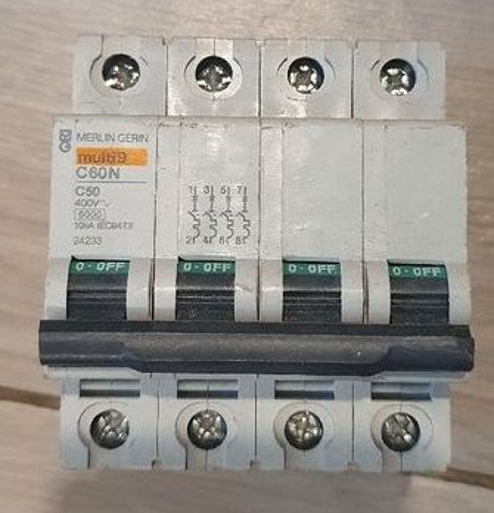 Disjoncteur C60N C50 Merlin Gerin Bricolage
