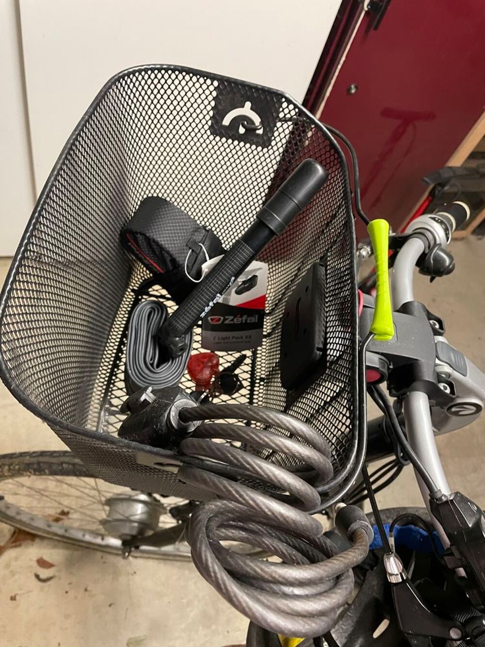 V&eacute;lo &eacute;lectrique Matra taille 44-50 Vélos