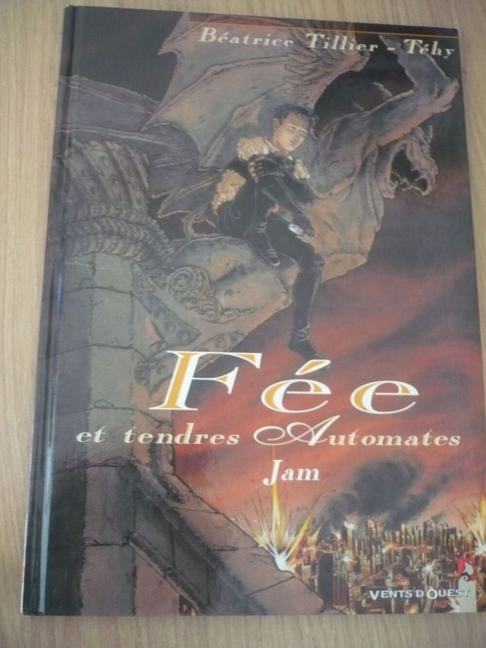 BD F&Eacute;E ET TENDRE AUTOMATE Vol 1 de B. TILLIER et T&Eacute;HY 1996 Livres et BD