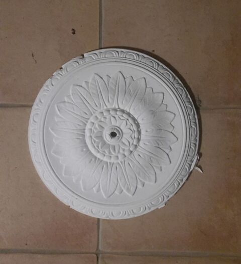Rosace plâtre pour plafond diamètre 39 cm 25 Halsou (64)