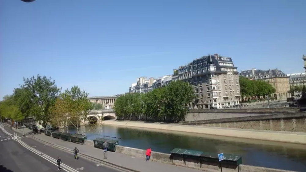 Location Appartement vue magique sur le pont Neuf, Notre Dame, la Seine Paris 6