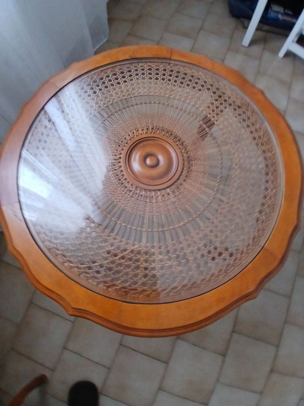 Table basse ronde
Meubles