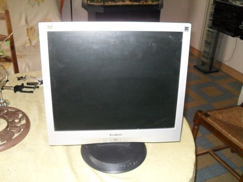 ECRAN PC VIEW SONIC VA703 25 Dollon (72)