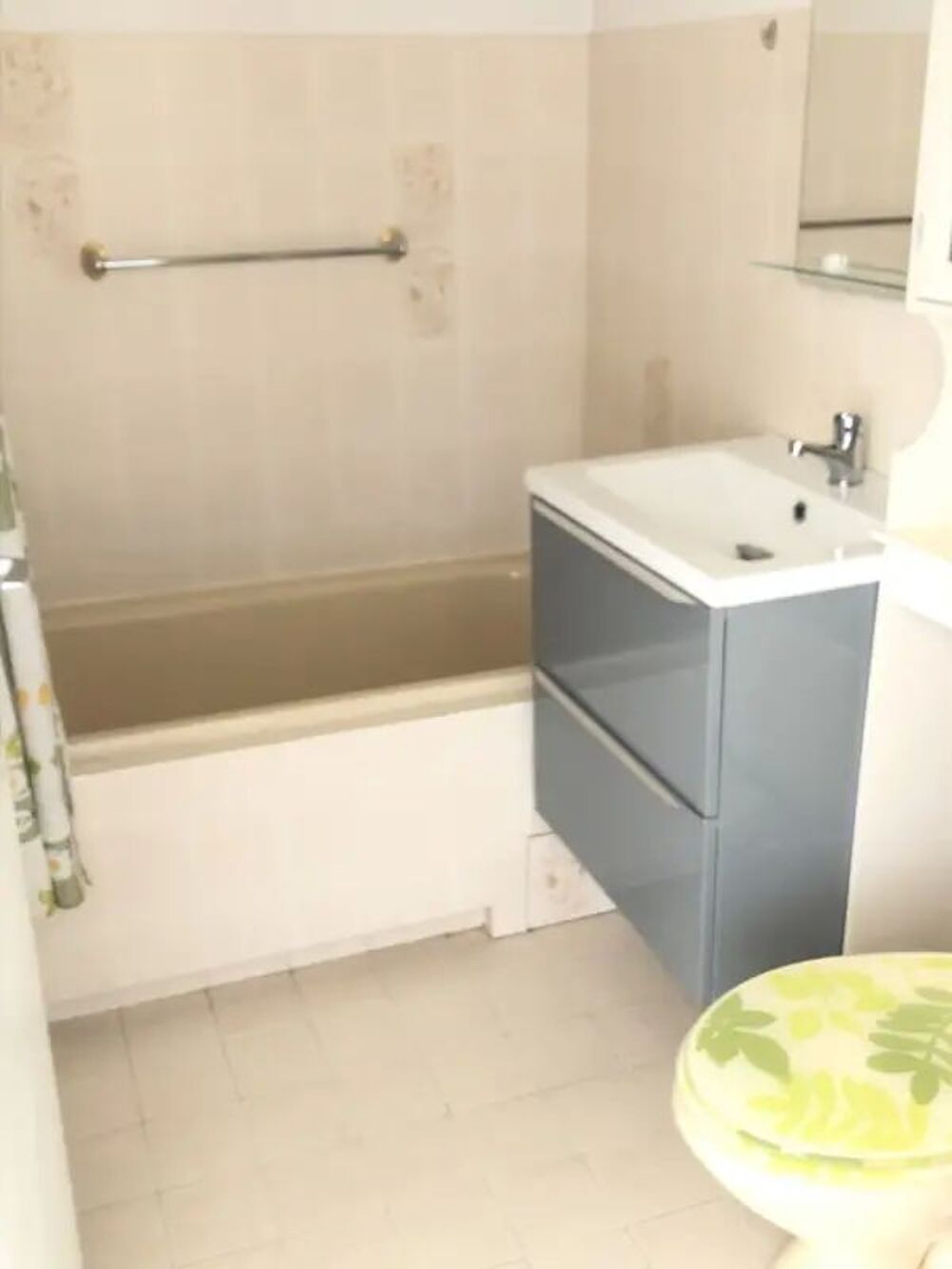 Location Appartement studio à l'année - BANDOL (83150) Bandol