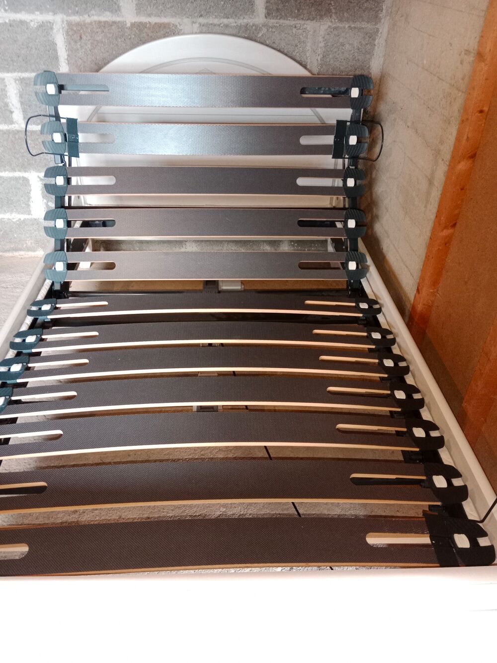 Lit &eacute;lectrique largeur 120 cm neuf 1430€ Meubles