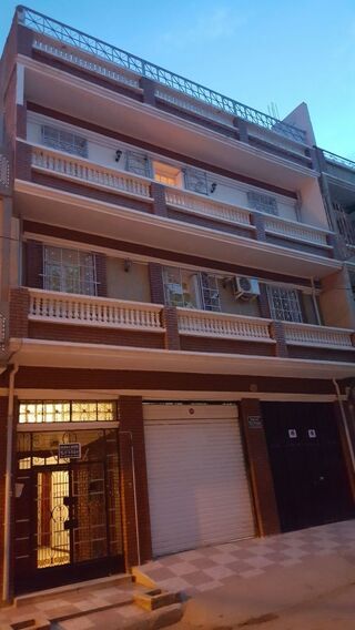  Villa  vendre 8 pices 200 m Bourdj-bouriridj