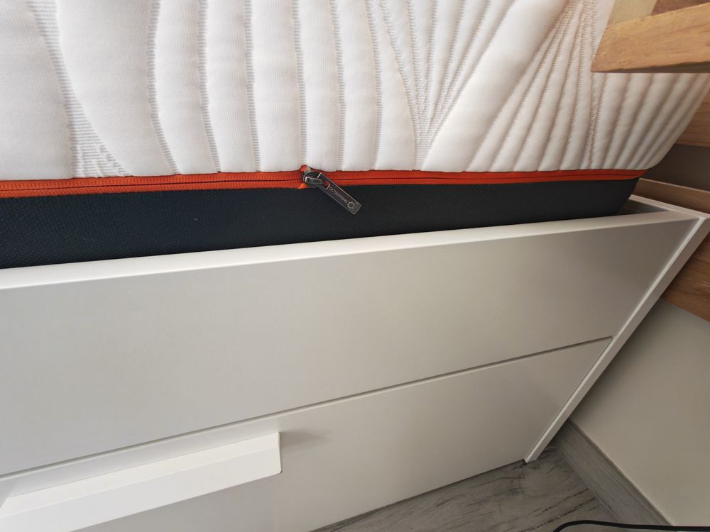 Matelas sp&eacute;cial dos &eacute;tat neuf Meubles