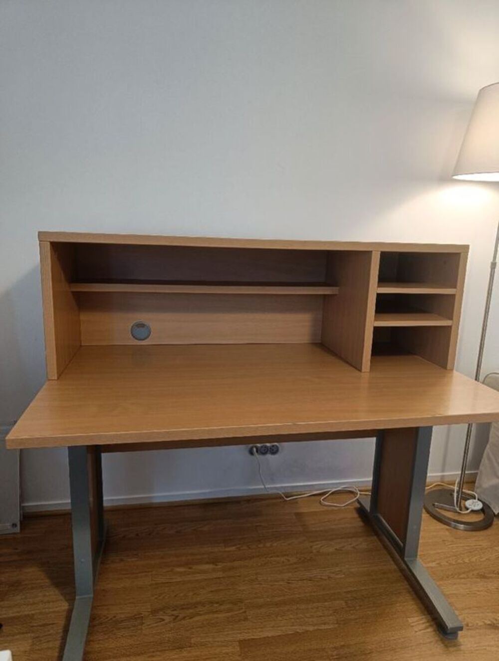 Beau bureau - couleur h&ecirc;tre Meubles