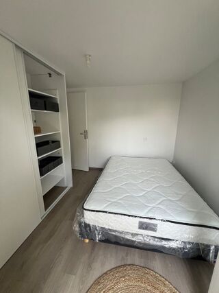  Appartement à louer 2 pièces 42 m² Voiron