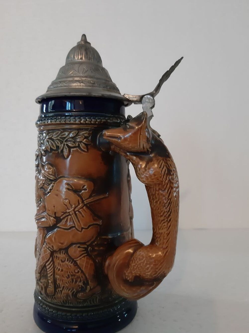 Une chope de bi&egrave;re avec une anse de renard 
