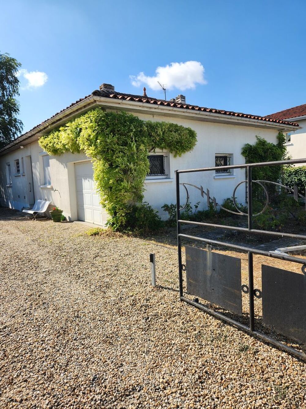 Vente Maison Rare - Maison familiale 102 m2 Chateaubernard Châteaubernard