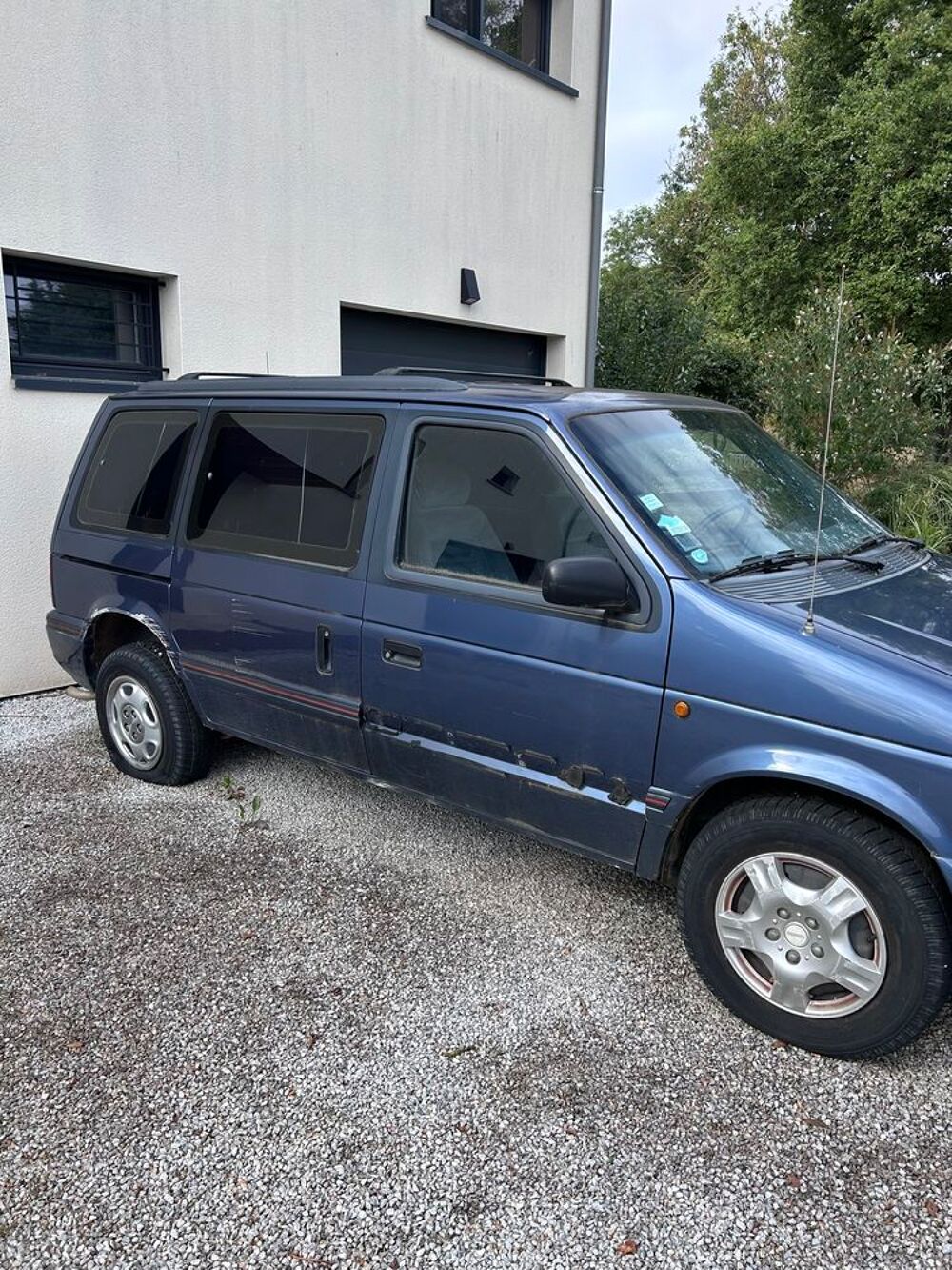 Voyager LE A 1992 occasion 12450 Flavin