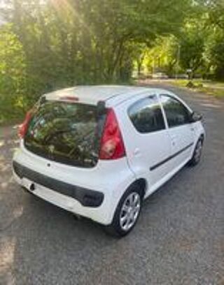 107 1.0e 12V 68ch BLUE LION Sportium 2010 occasion 74000 Annecy