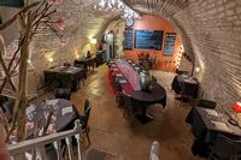   Entreprises Commerces / Vente Commerces - 200 m² 