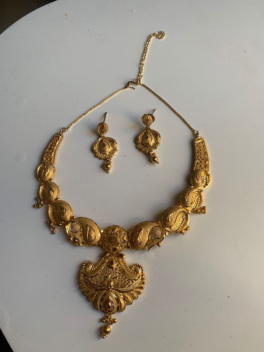 ?Ensemble de bijoux neufs Bijoux et montres