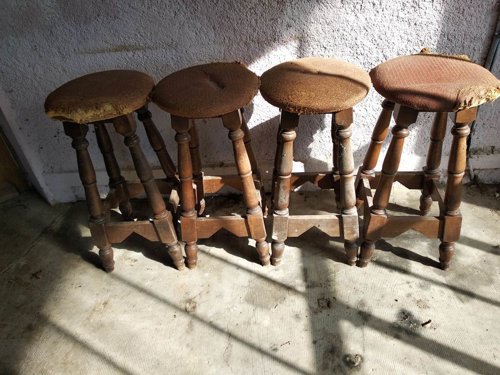 TABOURET EN CH&Ecirc;NE POUR BAR Meubles