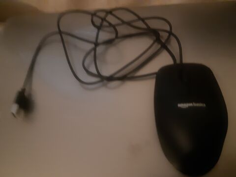 Souris avec fil noir Amazon basics 4 Montbliard (25)
