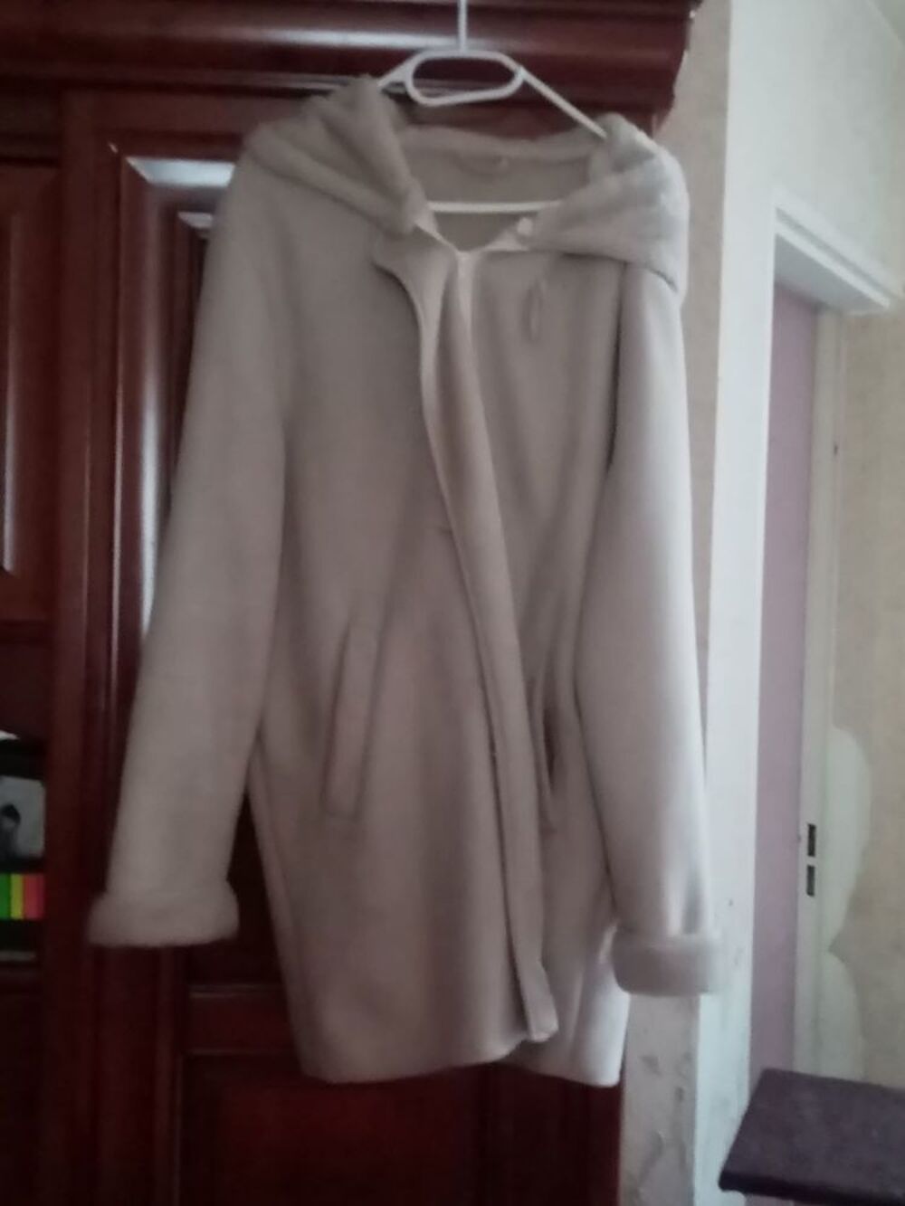 Manteau pour femme fourr&eacute; coloris &eacute;cru Vêtements