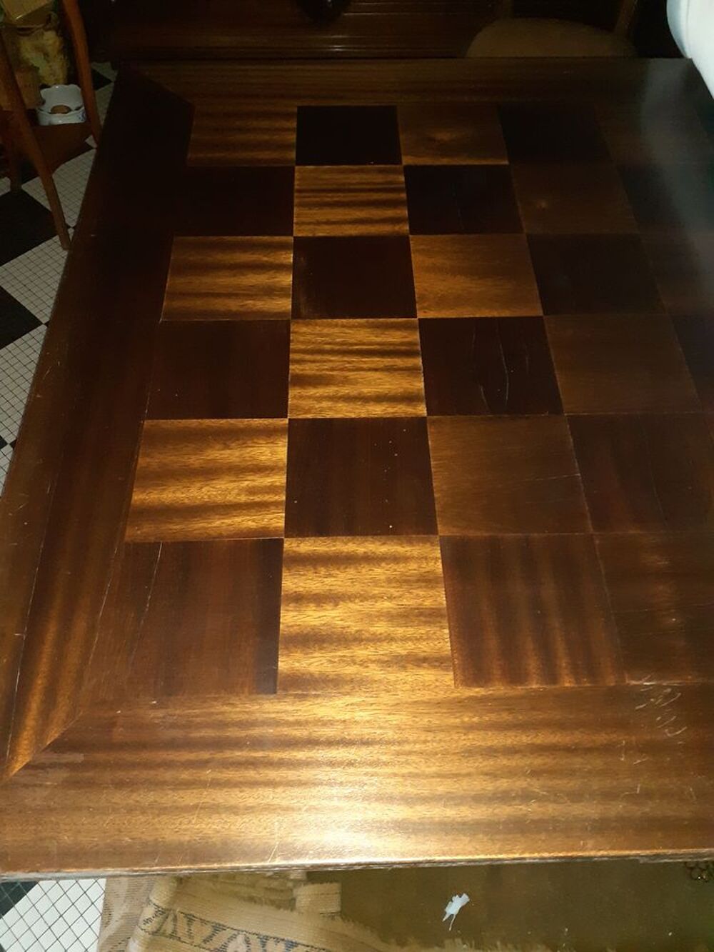 TABLE DE SALLE A MANGER EN CHENE AVEC 6 CHAISES Meubles
