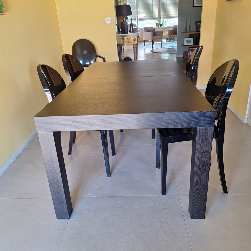 Table salle &agrave; manger HABITAT en ch&ecirc;ne de 1.71 m &agrave; 2.60m Meubles