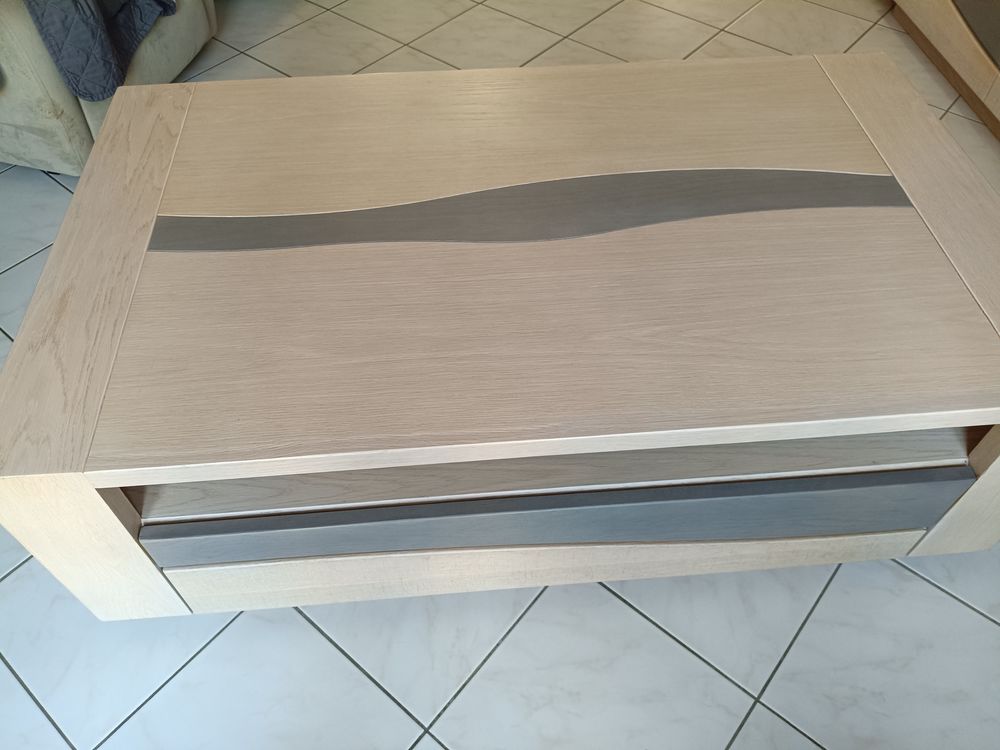meuble TV en ch&ecirc;ne massif et table basse Meubles