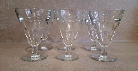 Verres � pied pour ap�ritif 15 Marignane (13)