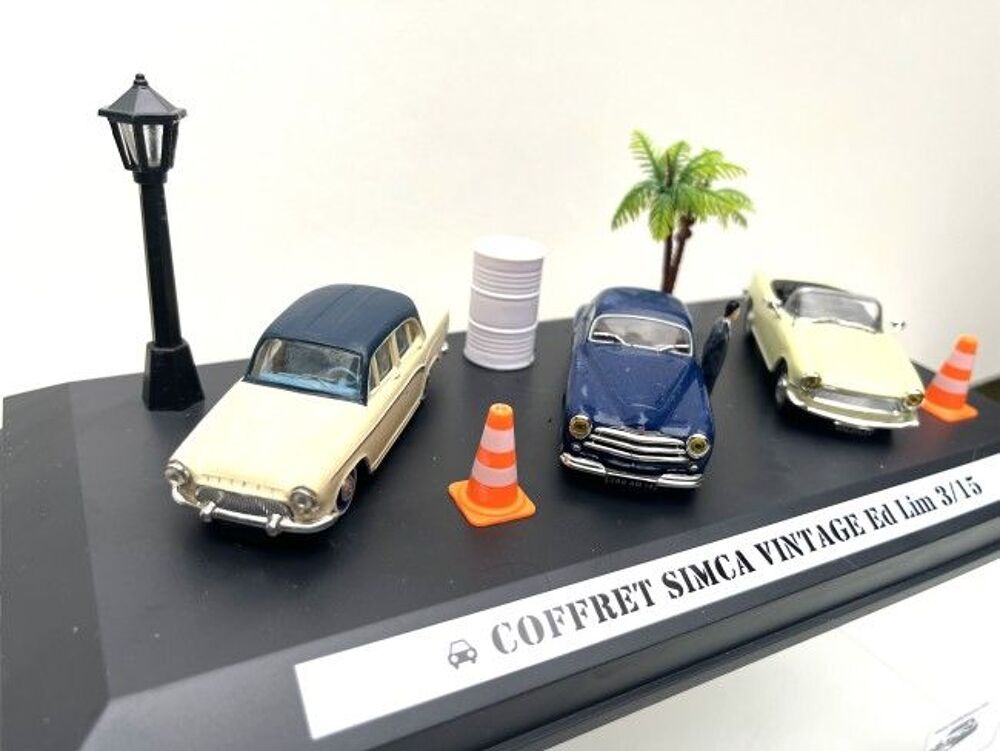 Coffret avec trois Simca Vintage en &eacute;dition limit&eacute;e. 
