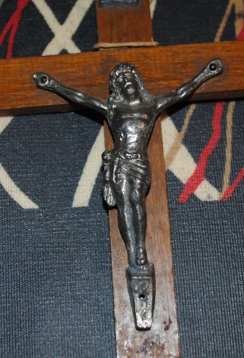 CRUCIFIX MURAL de CHEVET 0 Saint-Pierre-de-B�uf (42)