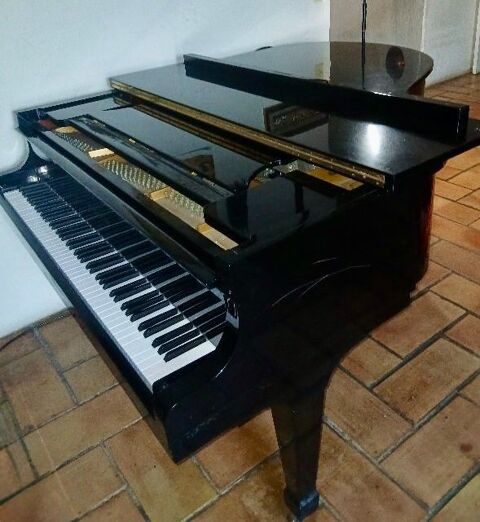 piano Kawai demi queue 1m78 de 1986 5000 La Gaude (06)