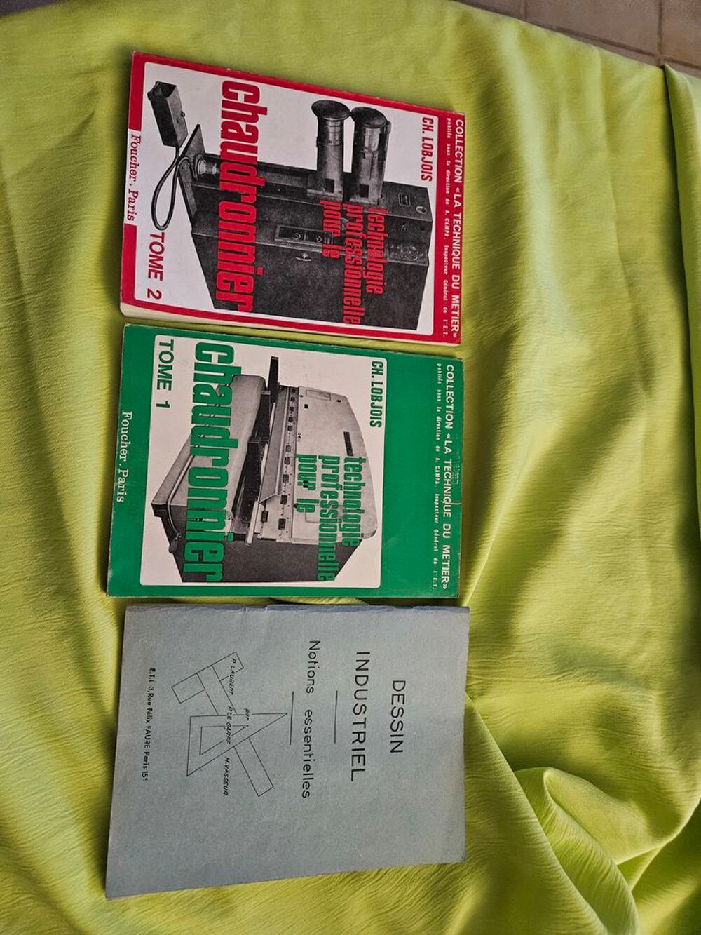 3 livres Technologie Professionnelle Pour le Chaudronnier
Livres et BD