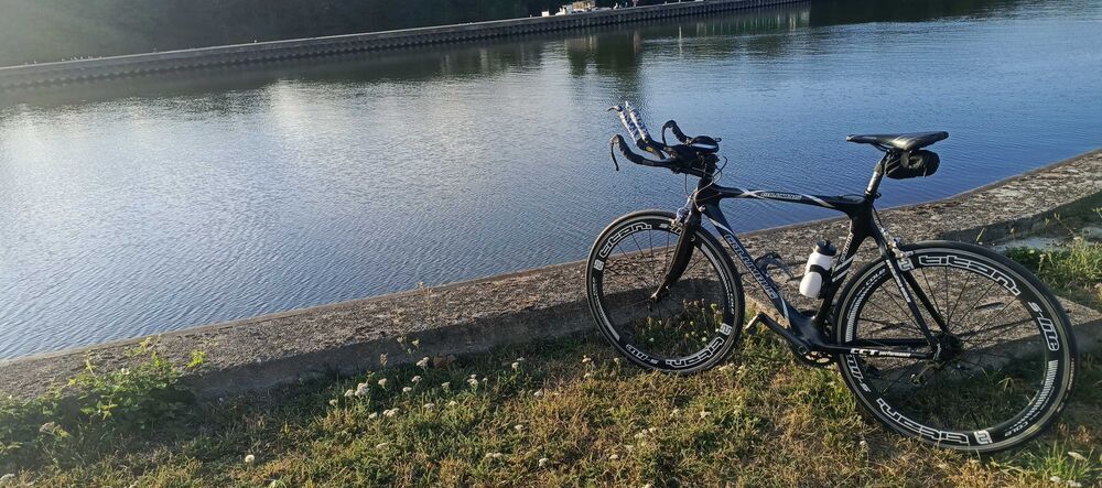 V&eacute;lo Scott en fibre de carbone Vélos