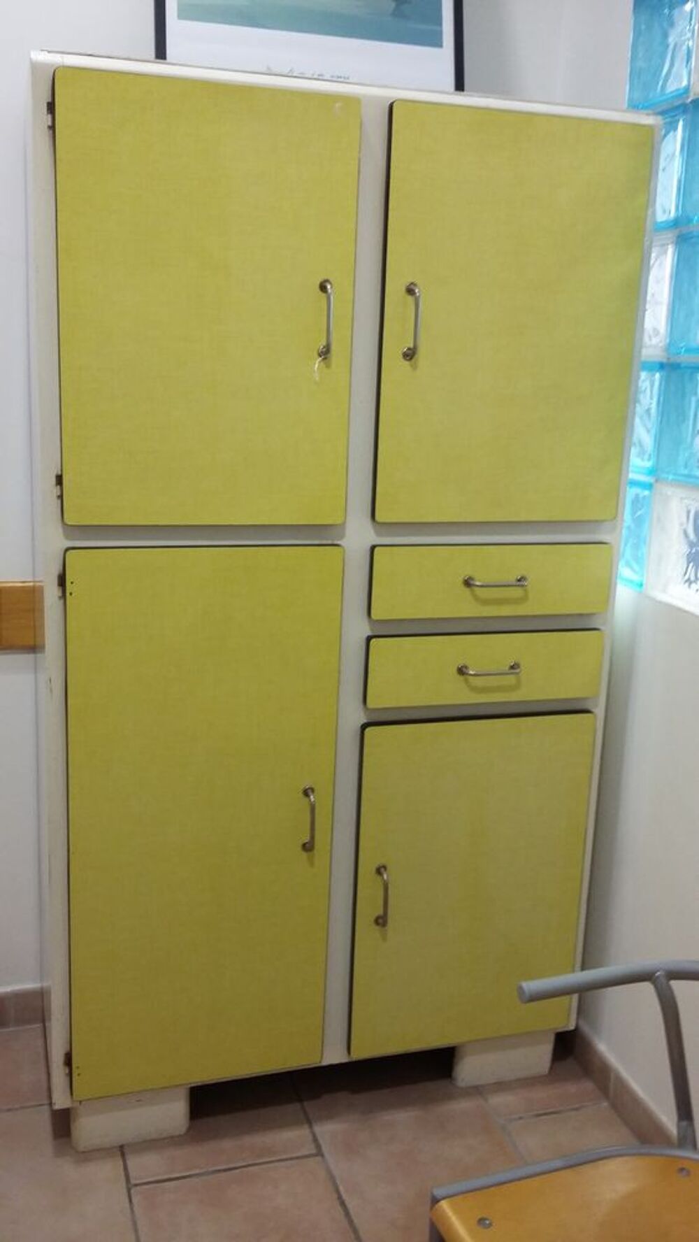 Portes de buffet vintage formica jaune Meubles