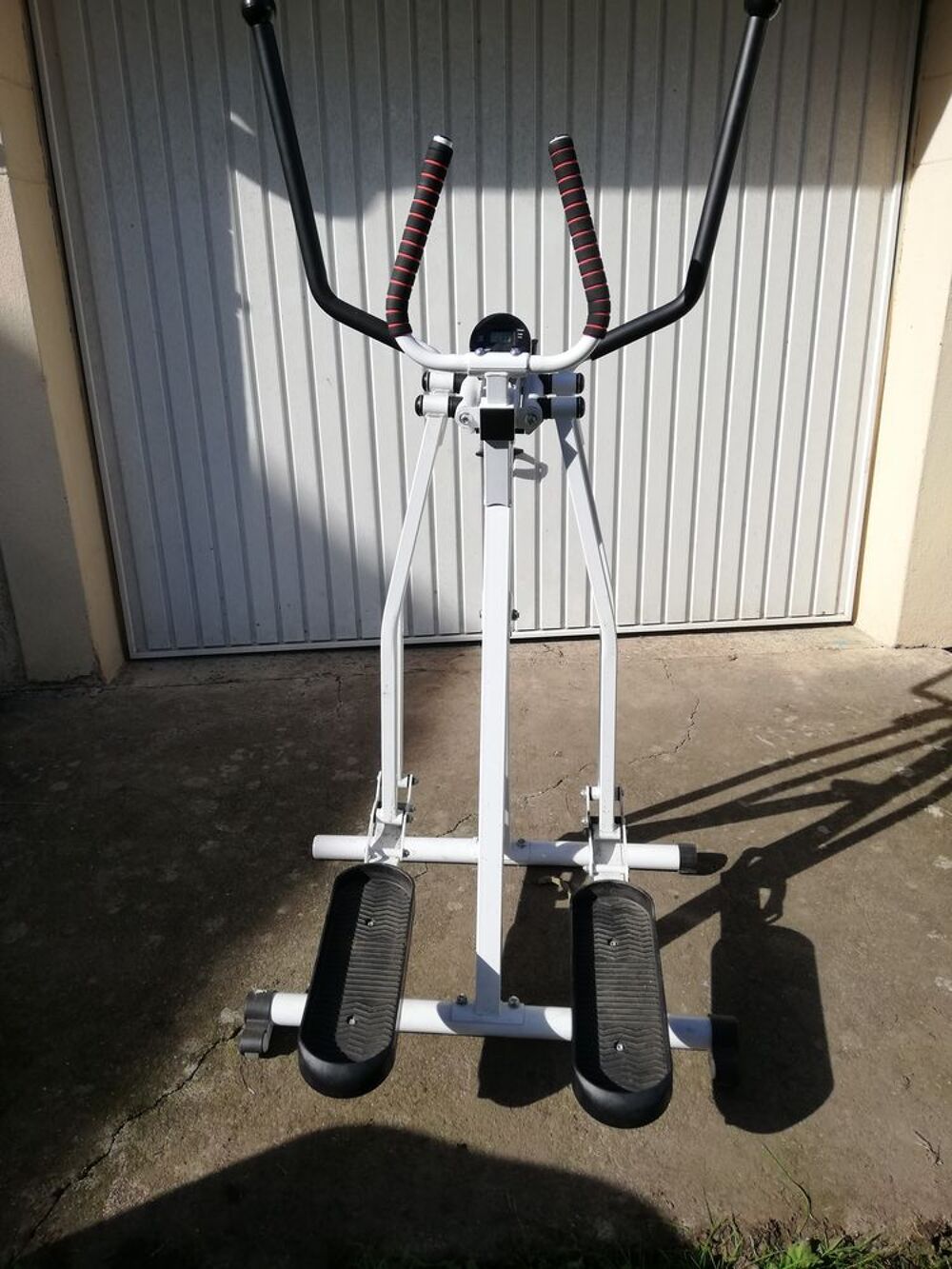 Lot v&eacute;lo connect&eacute; et simulateur de marche Vélos