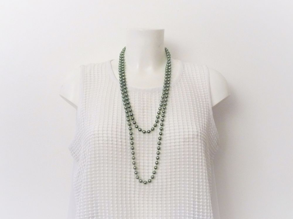 Collier/ Sautoir en Perles en Plastique Rondes Vert Brillant Bijoux et montres