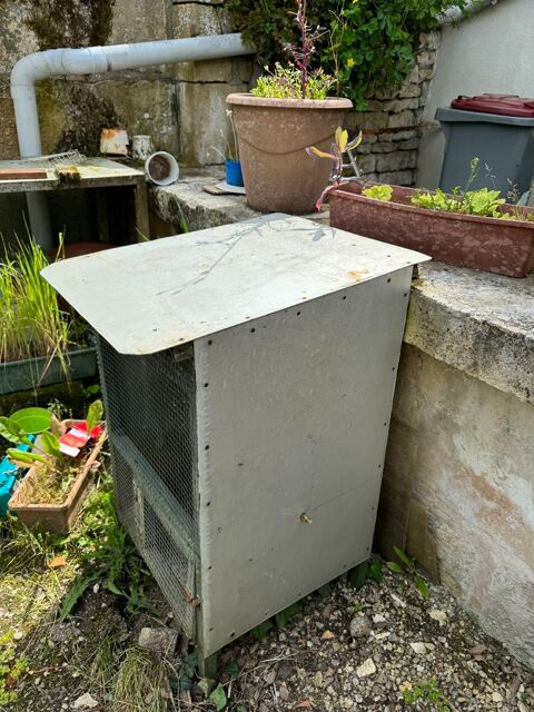 Cage à oiseaux 10 79000 Niort