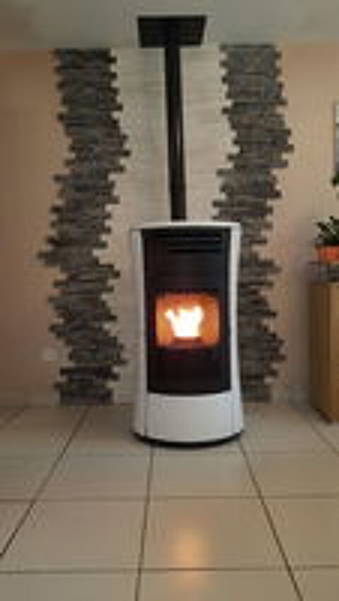   INSTALLATEUR DE POELE DE CHAUFFAGE 