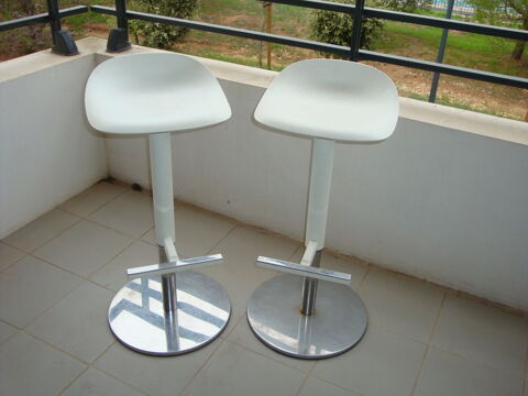 2 Tabourets de Bar blanc 50 La Londe-les-Maures (83)