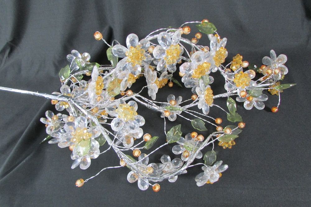 Vase et bouquet en perles , pi&egrave;ce unique Décoration