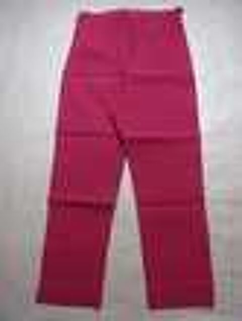Pantacourt de grossesse en taille 38-40 Vtements