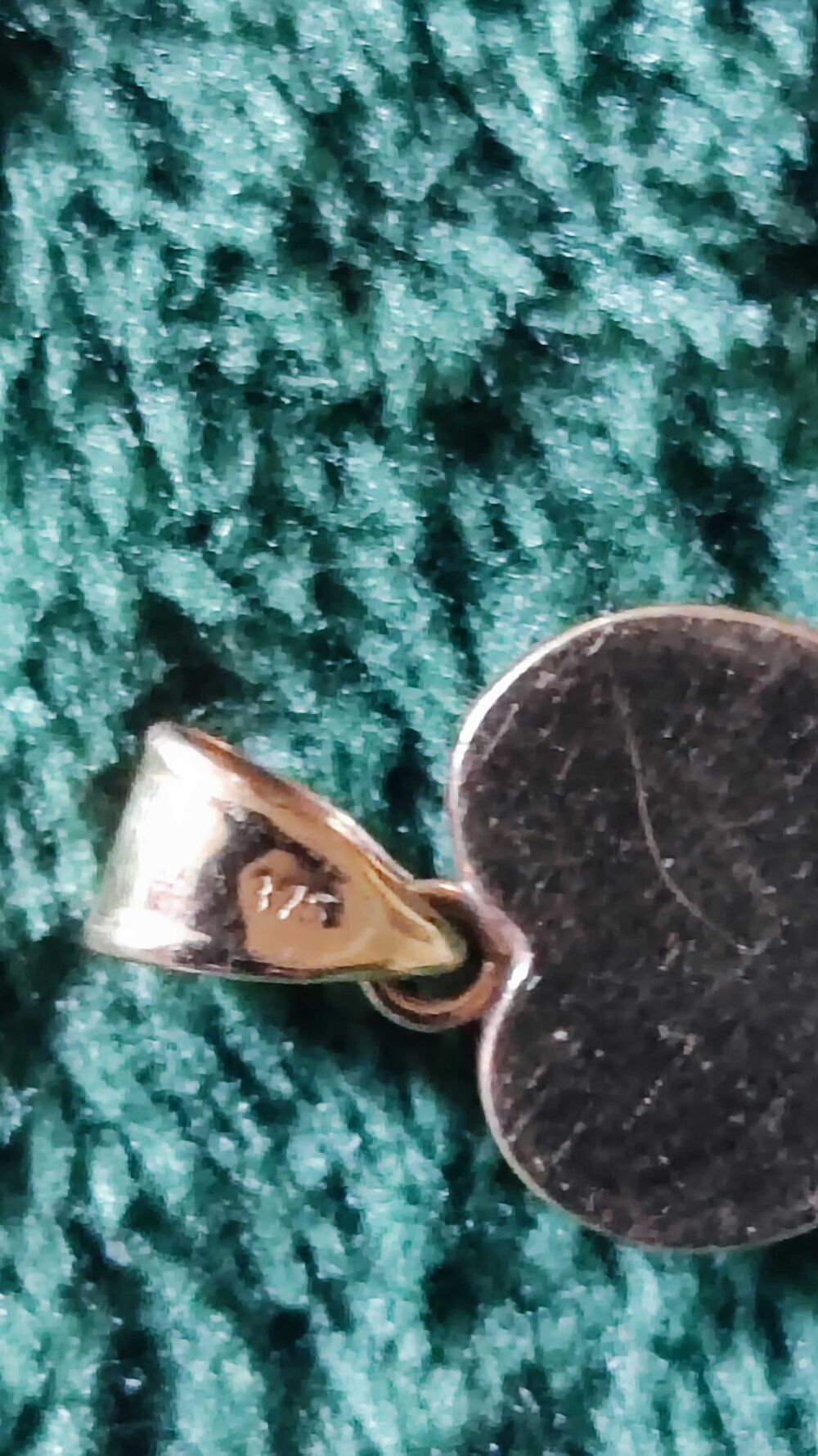 Pendentif mini coeur or jaune 375 kt et pierres zirconium Bijoux et montres