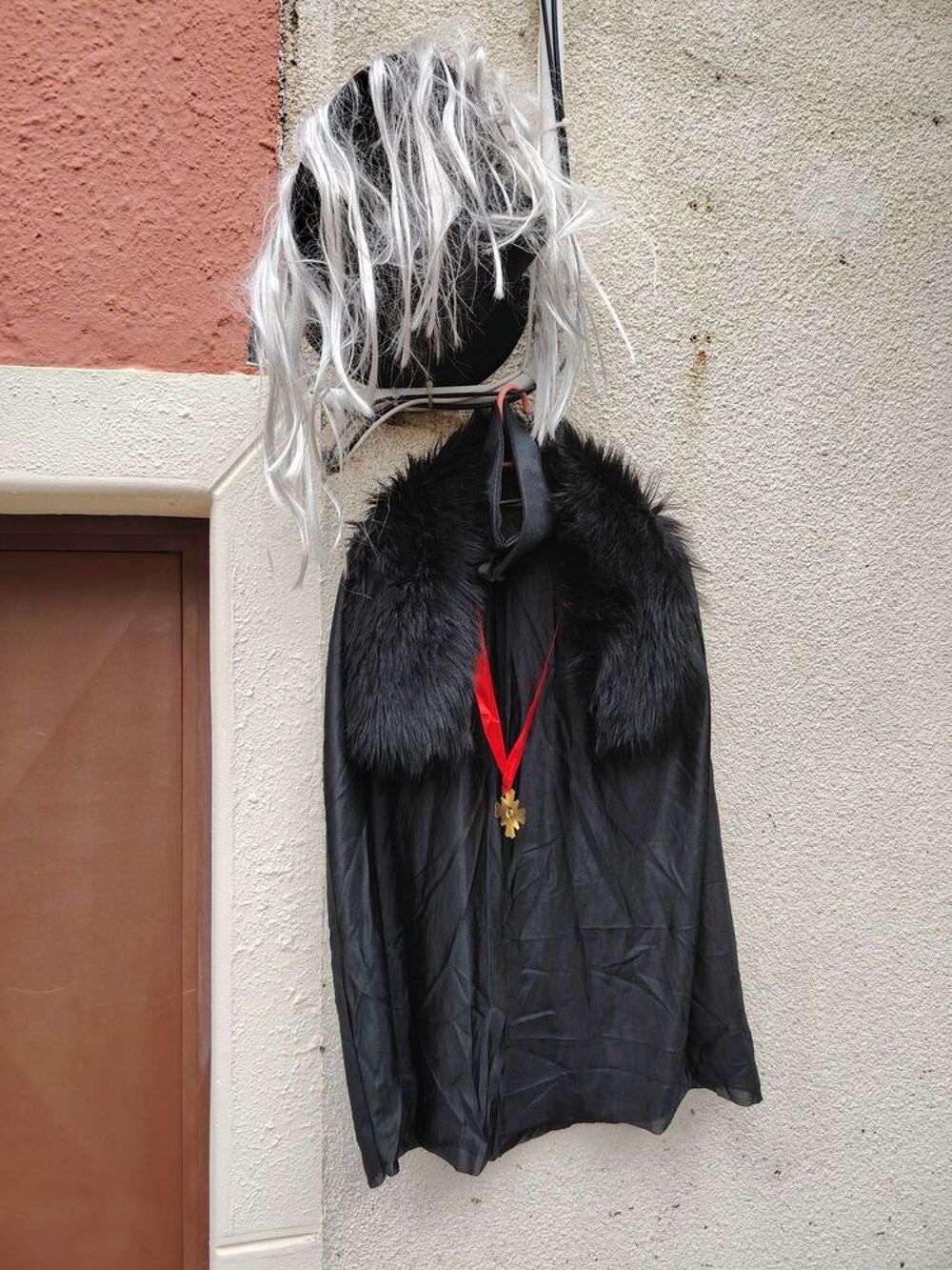 COSTUMES pour Carnaval. Vêtements enfants