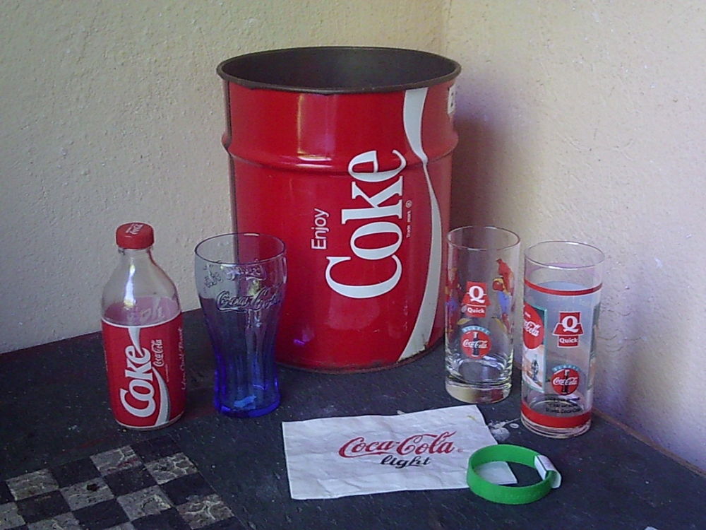 Articles &agrave; l'&eacute;figie de Coca-Cola 