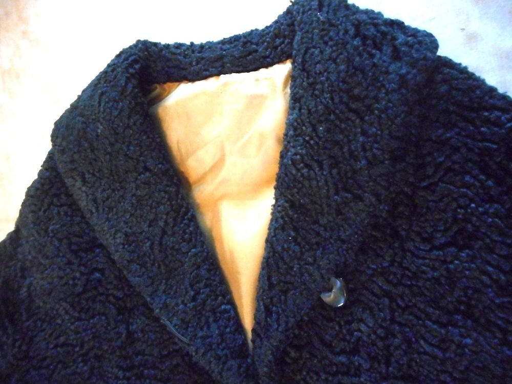 MANTEAU FA&Ccedil;ON ASTRAKAN NOIR T. 42/44 Vêtements